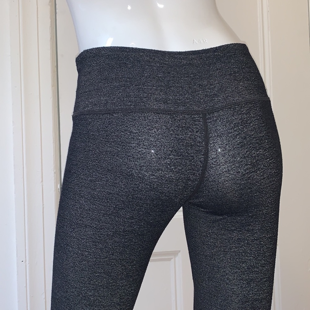 Lululemon - Picture 5 of 6